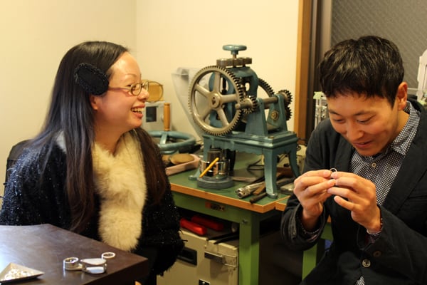 フルオーダーエンゲージリング(婚約指輪)・マリッジリング(結婚指輪)制作体験・文字打刻3