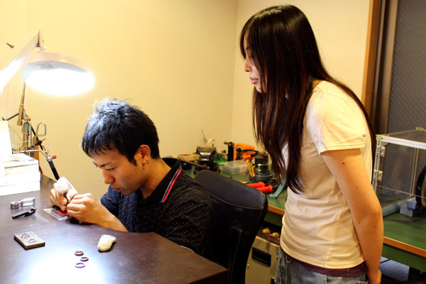 フルオーダーマリッジリング(結婚指輪)制作体験・文字打刻1