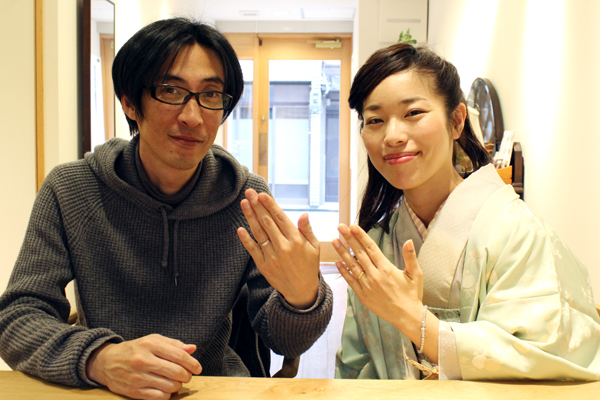 フルオーダーマリッジリング(結婚指輪)の納品風景