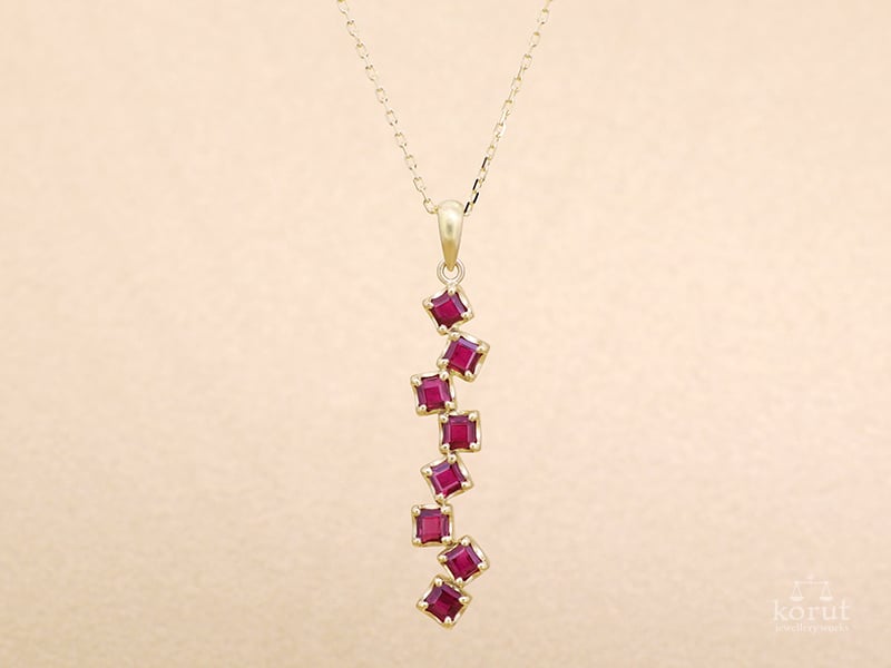 四角い石のペンダント（リフォーム後）