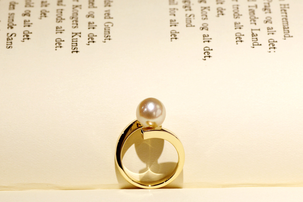 リフォーム後の18金イエローゴールド製パールリング完成写真2