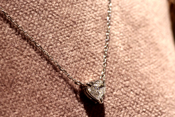 リフォーム後の18金イエローゴールド製パールリング完成写真1