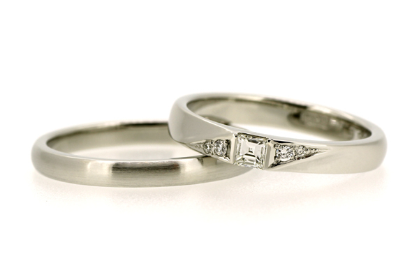 リフォーム後のマリッジリング(結婚指輪)、女性用のみメレダイヤ追加