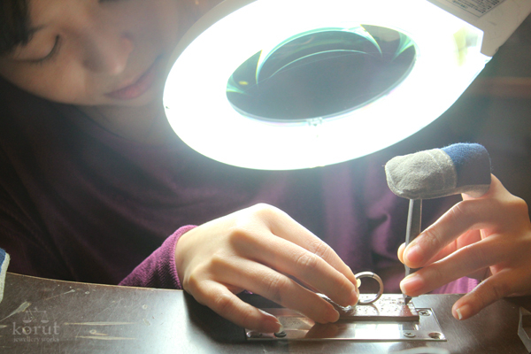 マリッジリング（結婚指輪）の打刻体験