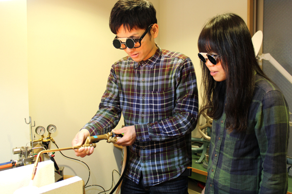 マリッジリング(結婚指輪)制作体験・地金溶解1