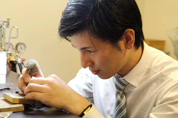 シルバーペアリング制作体験・文字打刻2