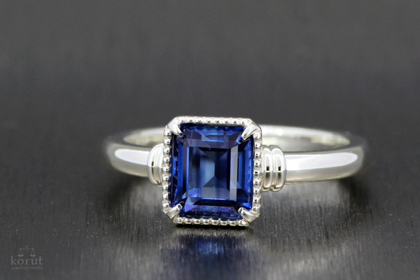 カイヤナイトのシルバーリング