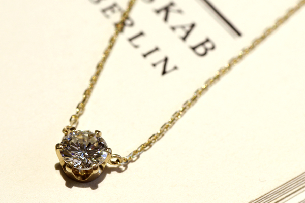 リフォーム後の18金イエローゴールドリングールド6本爪枠ペンダント