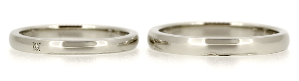 フルオーダーマリッジリング(結婚指輪)完成写真、プラチナ900・ストレート甲丸リング・光沢仕上げ、女性用のみホワイトダイヤ彫留