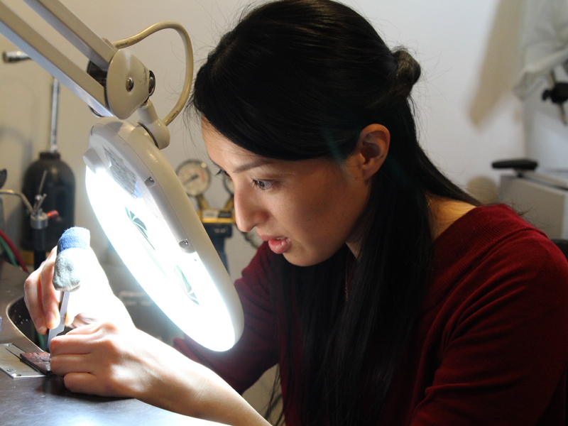 マリッジリング（結婚指輪）の内側への刻印を入れていただきます