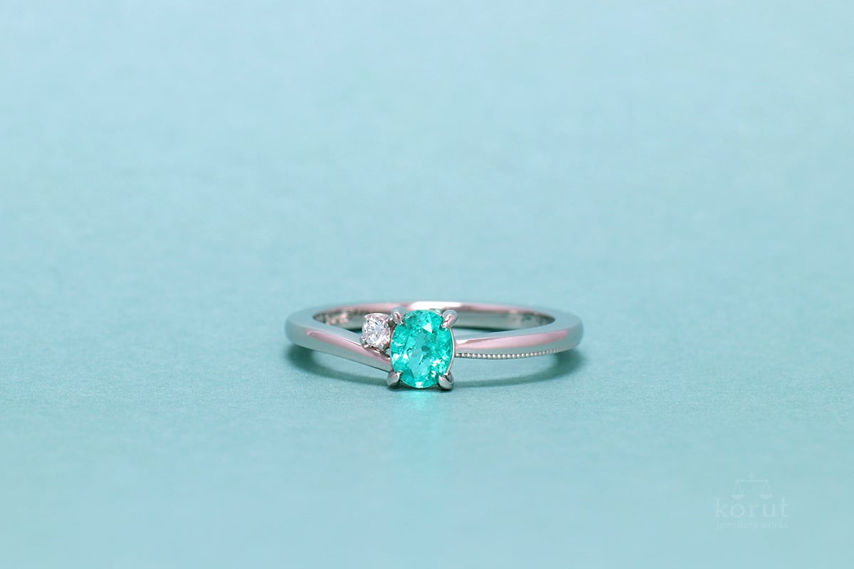 パライバトルマリンのエンゲージリング