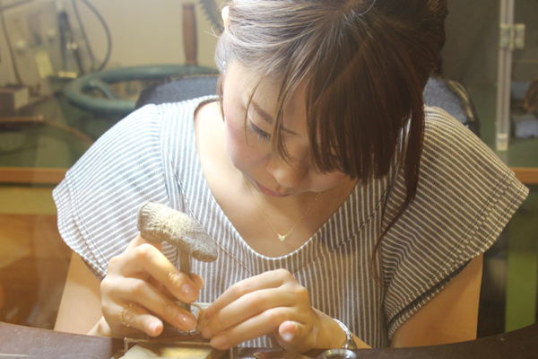 フルオーダーマリッジリング(結婚指輪)制作体験-文字打刻4