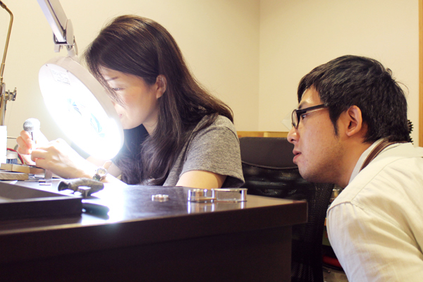 フルオーダーマリッジリング(結婚指輪)制作体験-文字打刻3