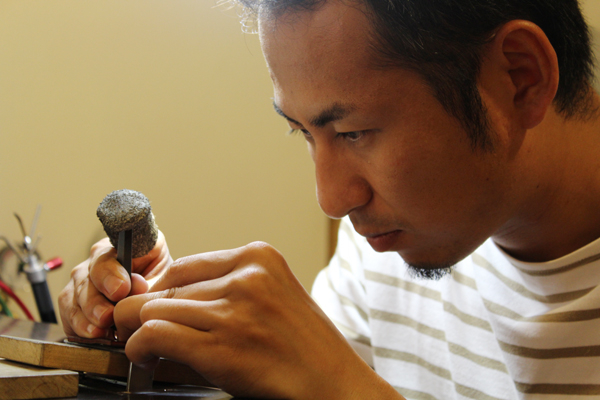 フルオーダーマリッジリング(結婚指輪)制作体験-文字打刻2