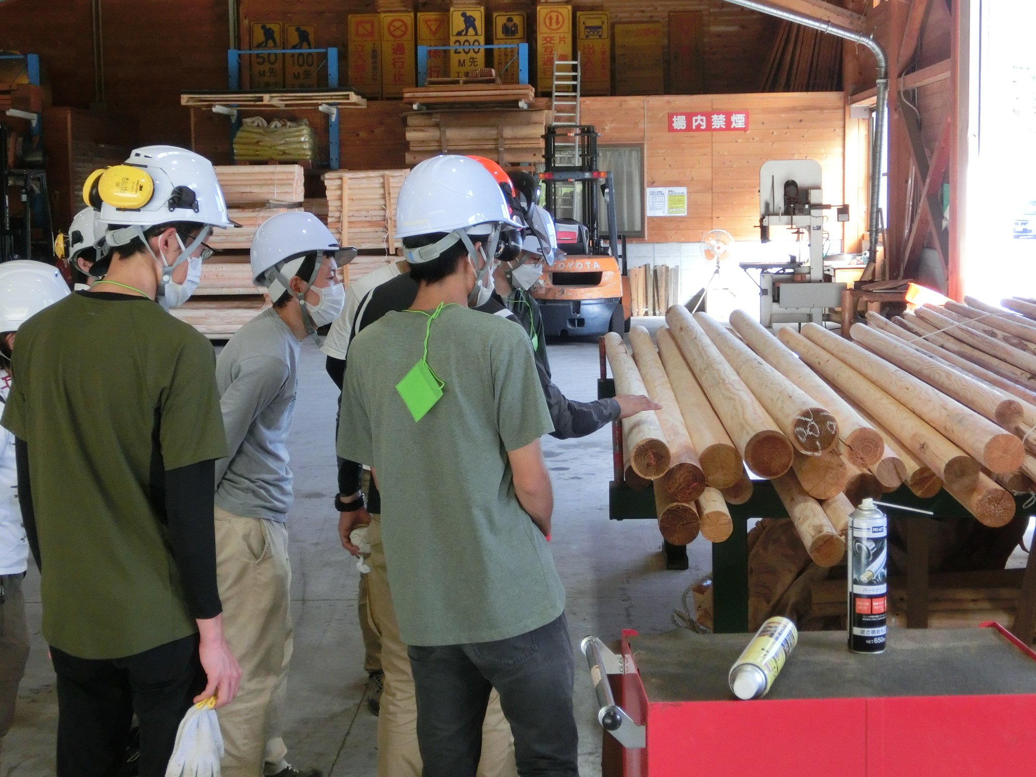 木材加工工場の見学です