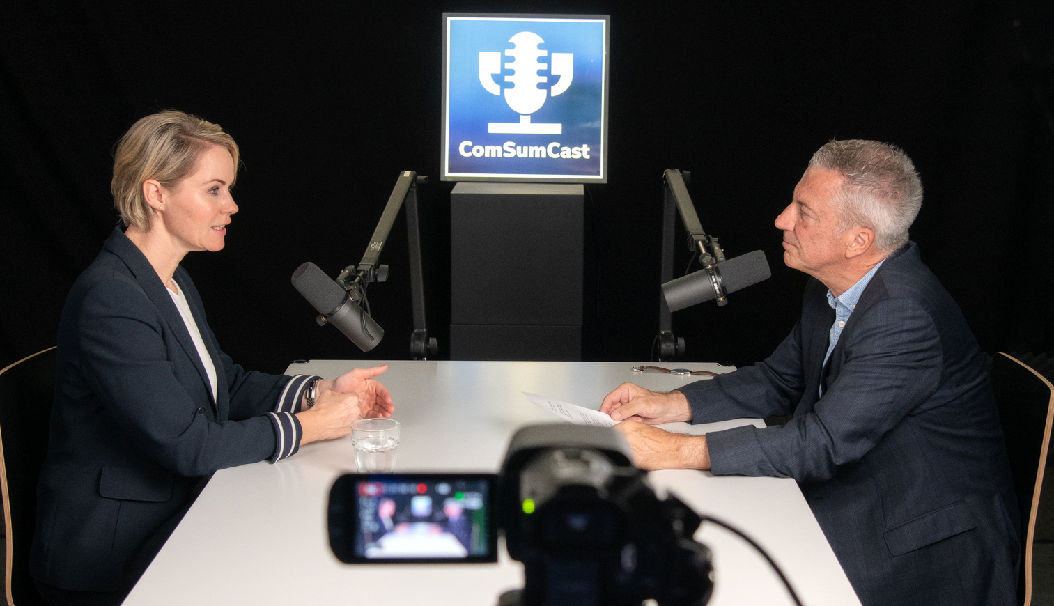 Diverse Videopodcastformate: Feel Good Podcast, Off The Record für Werbewoche m&k, ComSumCast mit Reto Lipp und mehr.