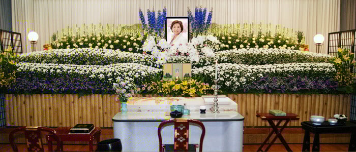 ルピナスホール祭壇イメージ