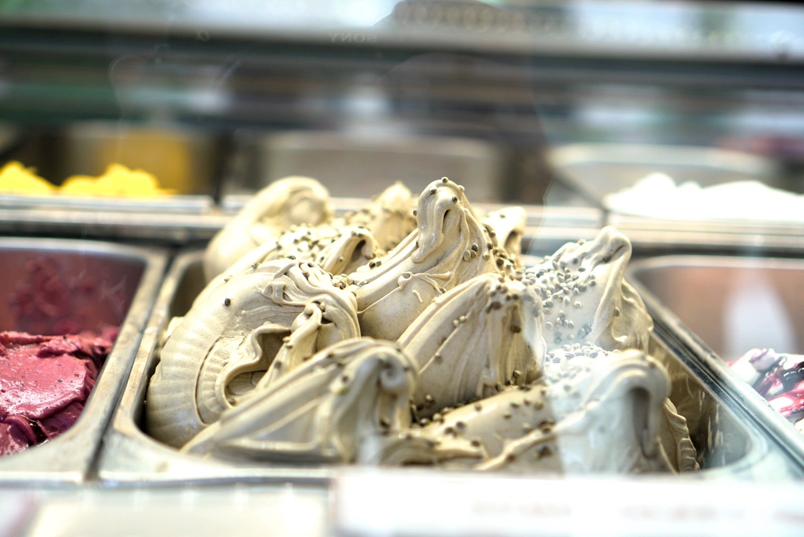 EisGenuss & Hanf – das neue Superfood der Eistheke