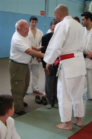 Pierre GAYA, chargé de mission à la FFJDA le félicite