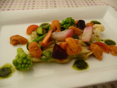 焼きナスと季節野菜のカルパッチョ、北海道産ウニのせ