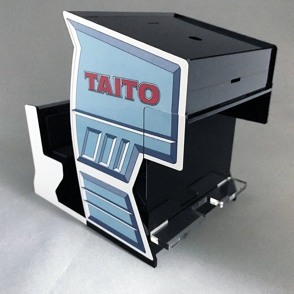 スマホスタンド後面　ディティールが各所に追加