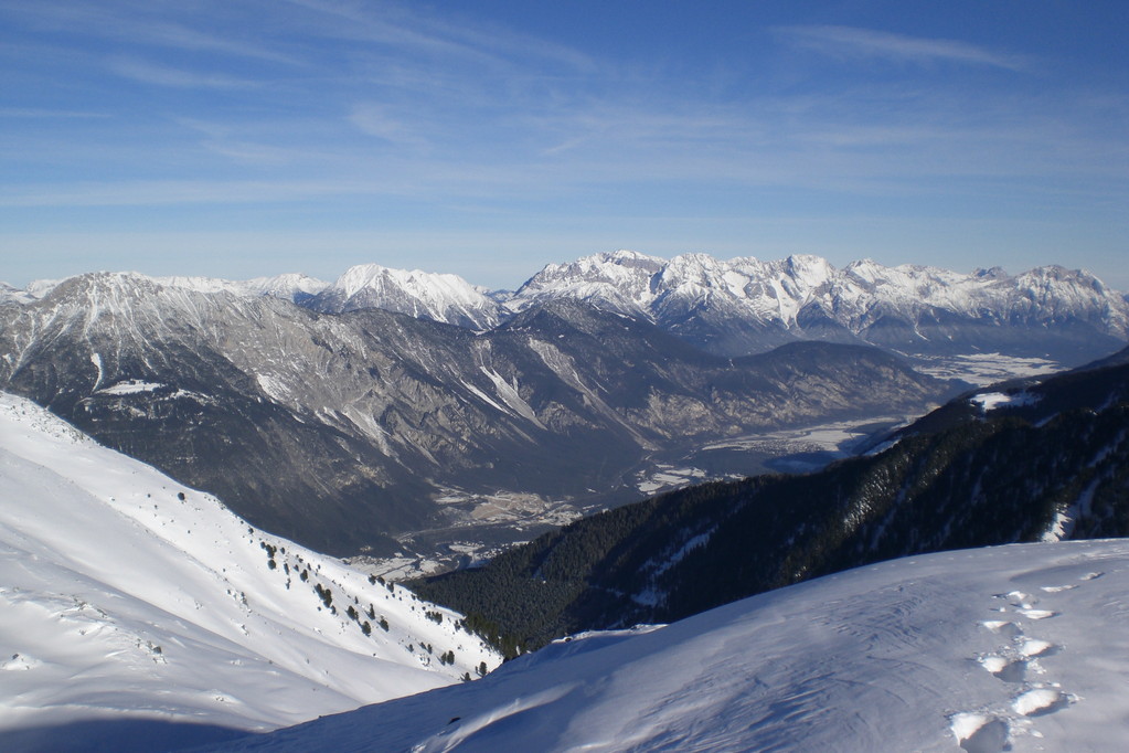 Blick von 2000 m ü M (Mittelstation) auf das Pitztal (Taleingang)