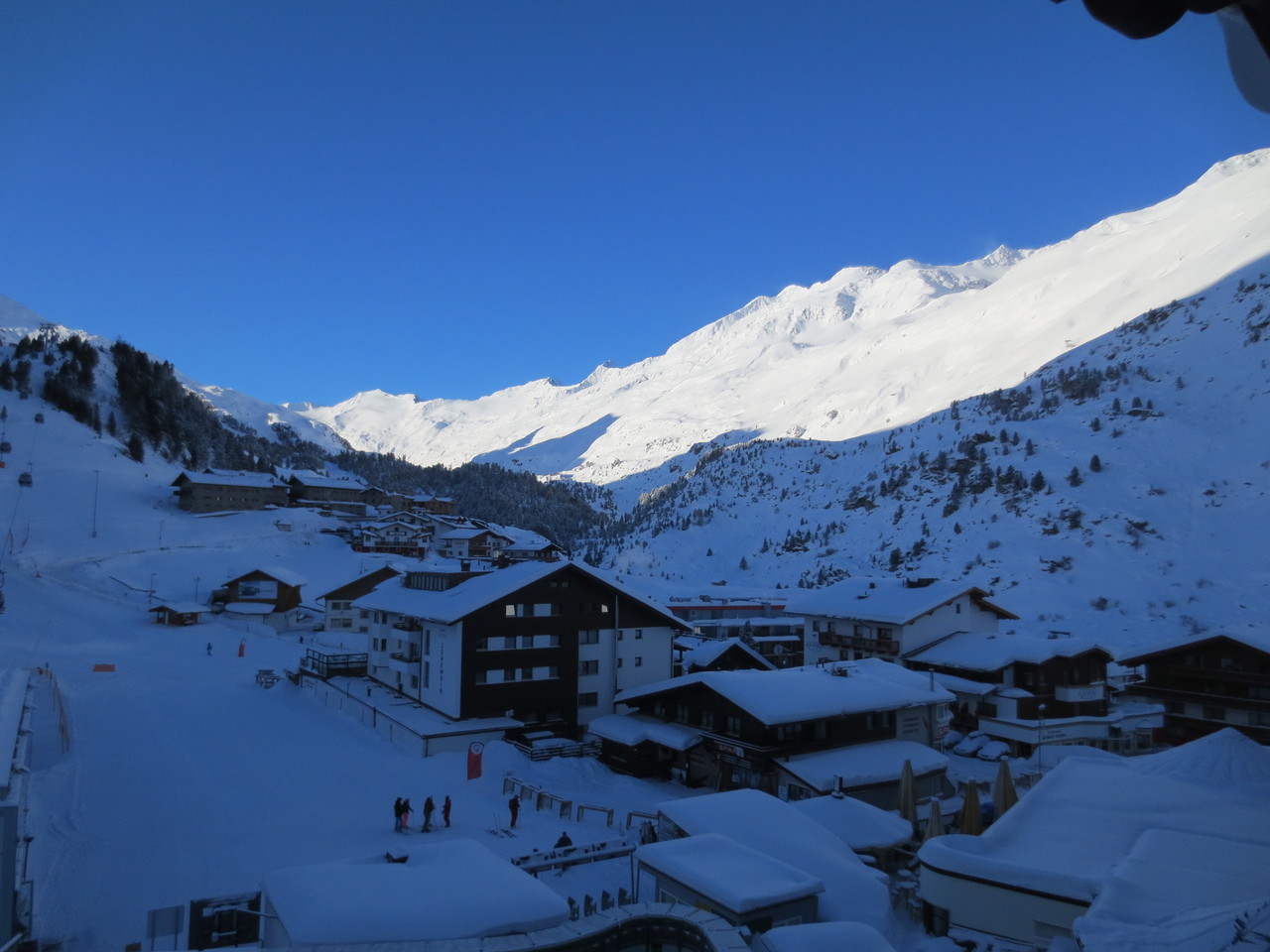Blick von der Zimmerterrasse: Am Ende des Ötztals, Tirol (Obergurgl, 1930 m ü M)