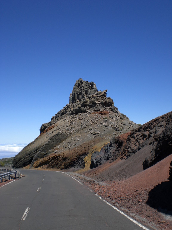 Caldera de Taburiente (bis 2426 m. ü. M.); hier etwa auf 2300 m. ü. M.