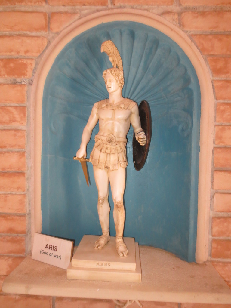 Aris (Ares) - God of war