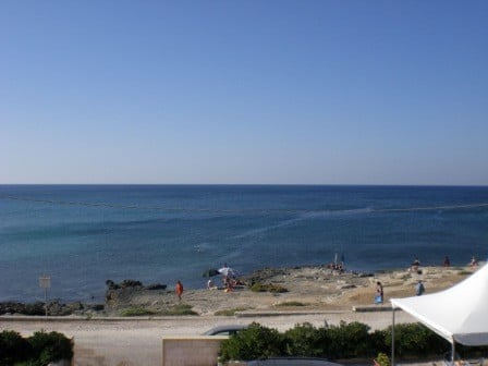 Blick aufs Meer vom Hotelzimmer