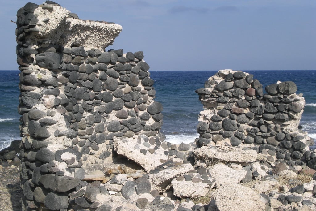 Küstenimpressionen auf Santorini
