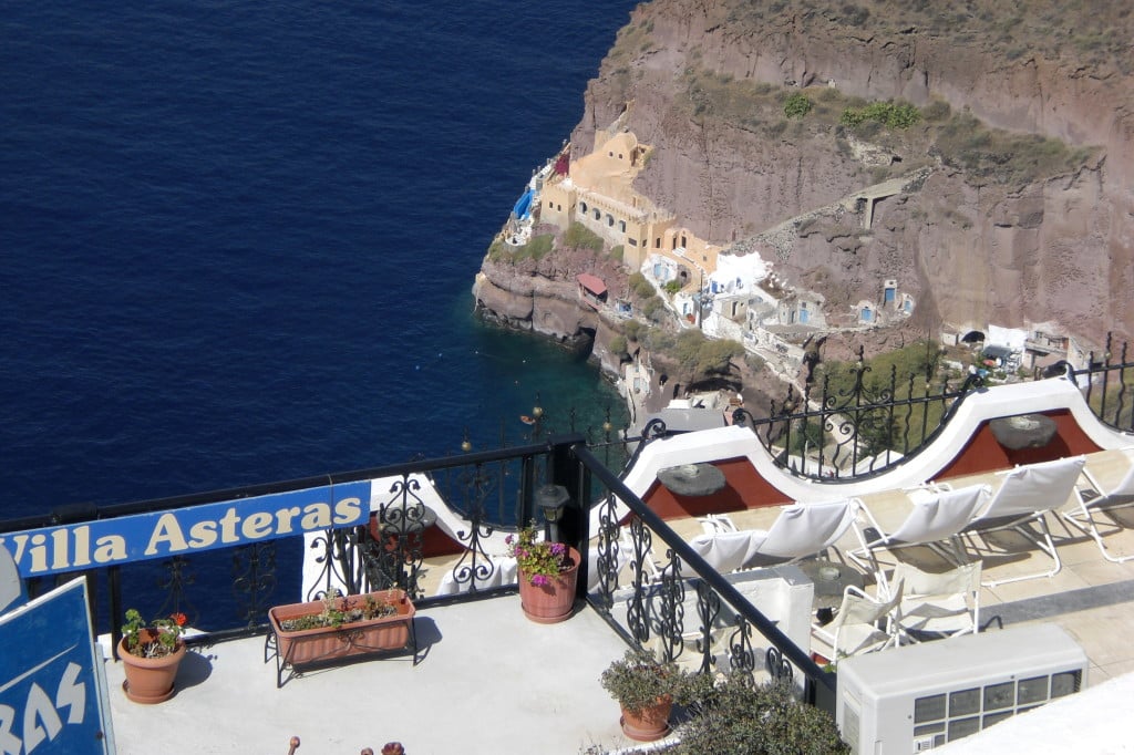 Blick auf den alten Hafen von Fira