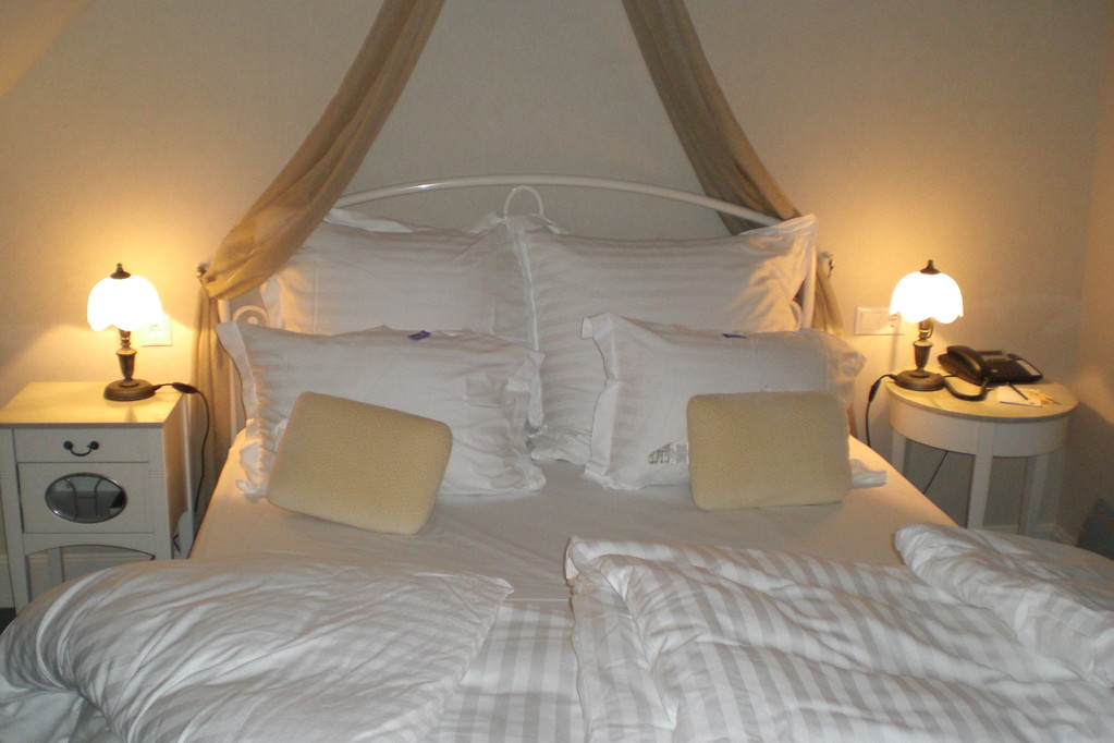 ..unsere kleine Dachsuite (Schlafzimmer)