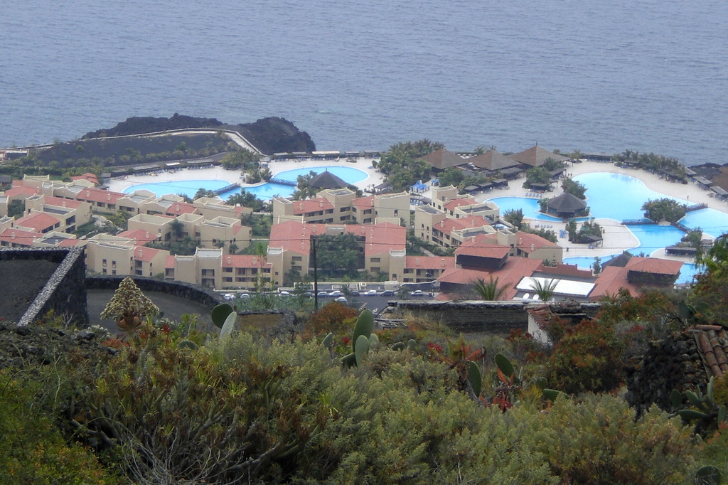 Princess Hotel unterhalb von Fuencaliente an der Küste