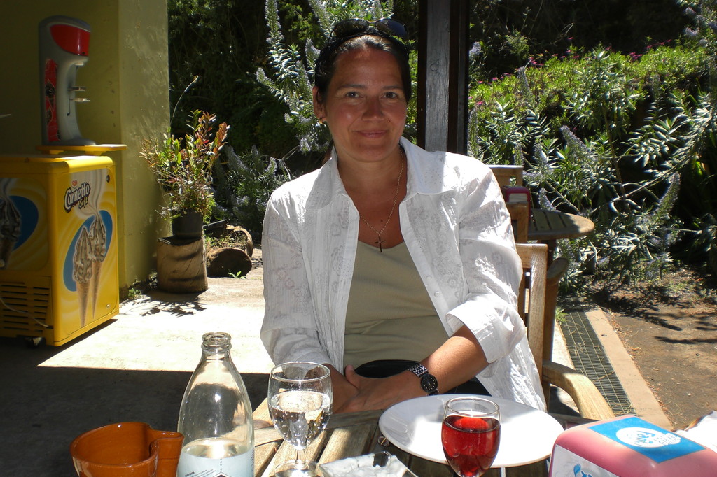 Verpflegungshalt auf El Roque (1200 m. ü. M.); scheussliches Essen