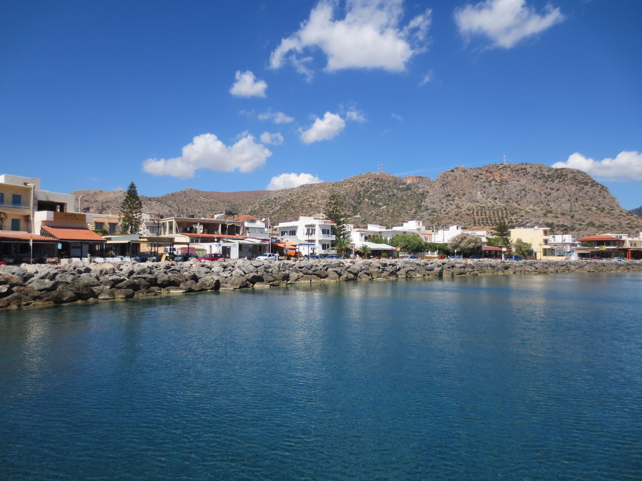 Das Dorf Paleochora im äussersten Südwesten der Insel Kreta. Auch aus den 70er Jahren bekannt (Hippie-Feriendestination)