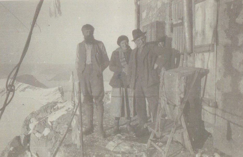 Auf der Zugspitze v.l.: Anselm Barth, Cenzi Ostler, Max Eitzenberger