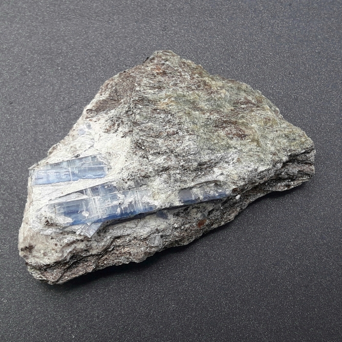 Kyanit Tessin Schweiz