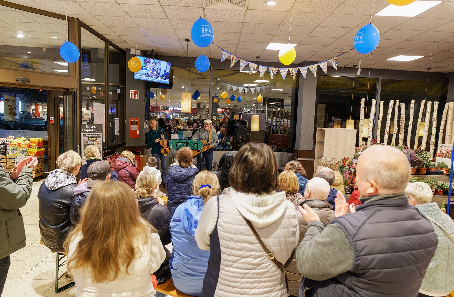 Sait by Side bei EDEKA, Foto: Annette Richter