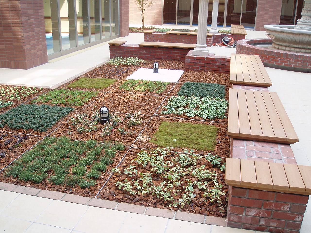 介護付有料老人ホームの屋上緑化