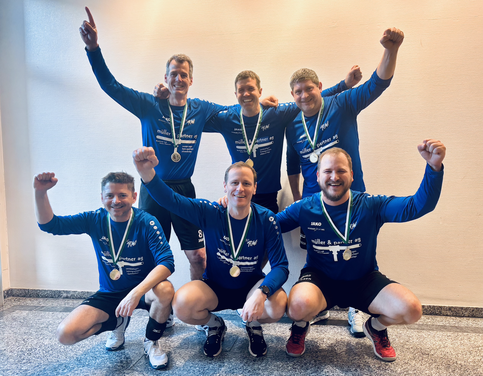 RiWi 4 bleibt ungeschlagen und krönt sich zum 2. Liga-Meister!