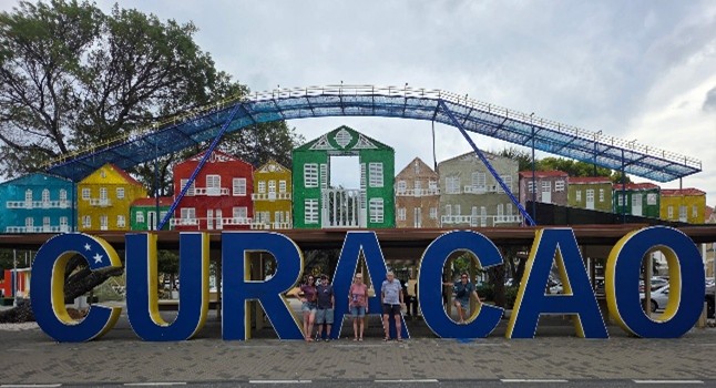 PSC Neck Wallet appeared in Curacao with Roy & Carol V and family