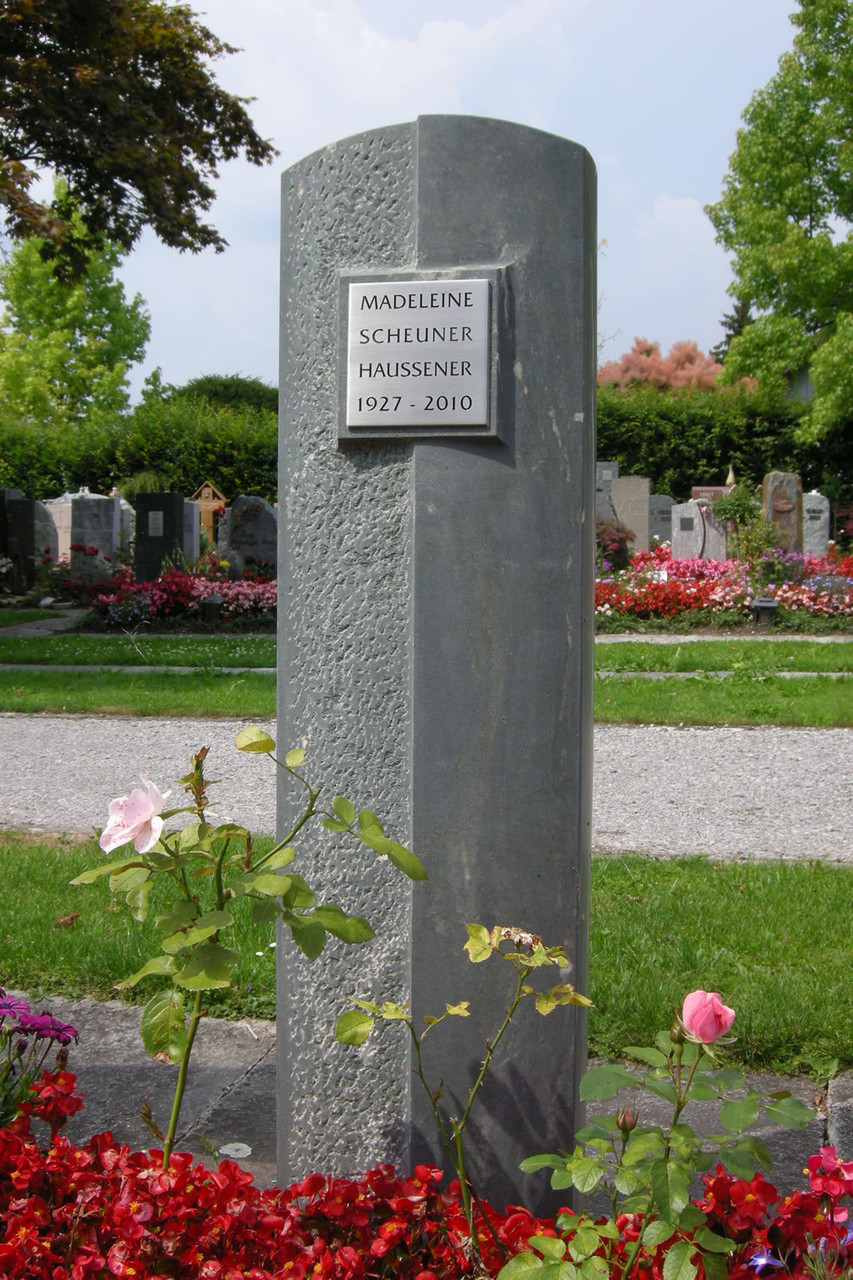 Grabmal in Pfäffikon Vert d' Evolène
