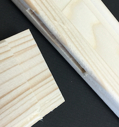  leere Keilrahmen auf Mass