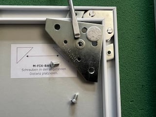 Einrahmungen Bern - Bilderaufhänger für Alurahmen aus Metall