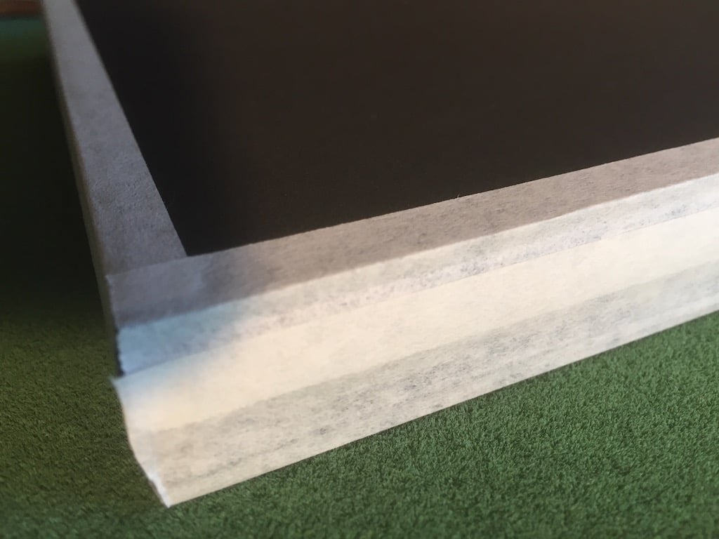 Glas, Distanzleisten und Karton abgeklebt mit Neschen P90 