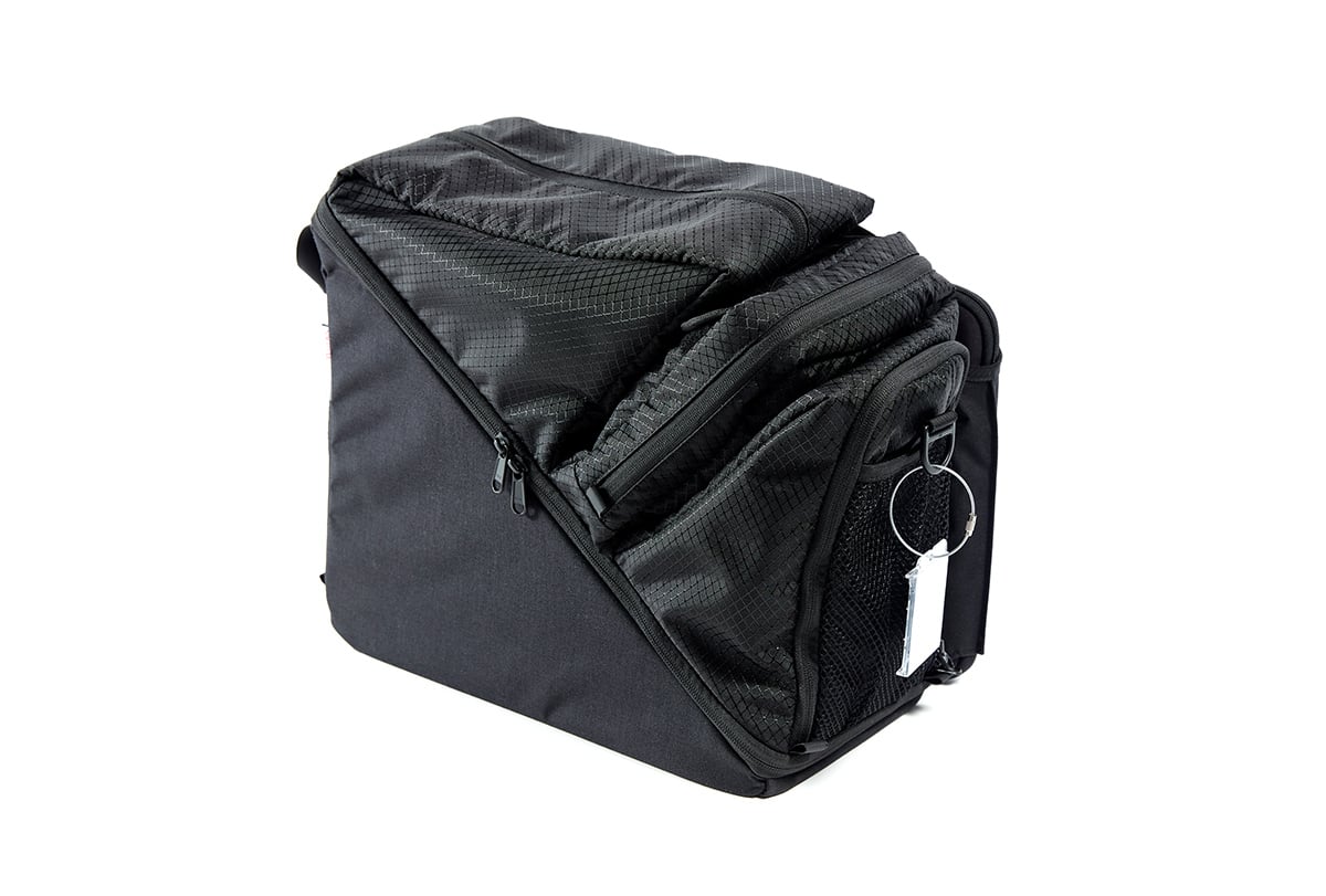 Abmessungen: 38 x 30 x 21 (B x H x T) Gewicht: 1,2 kg