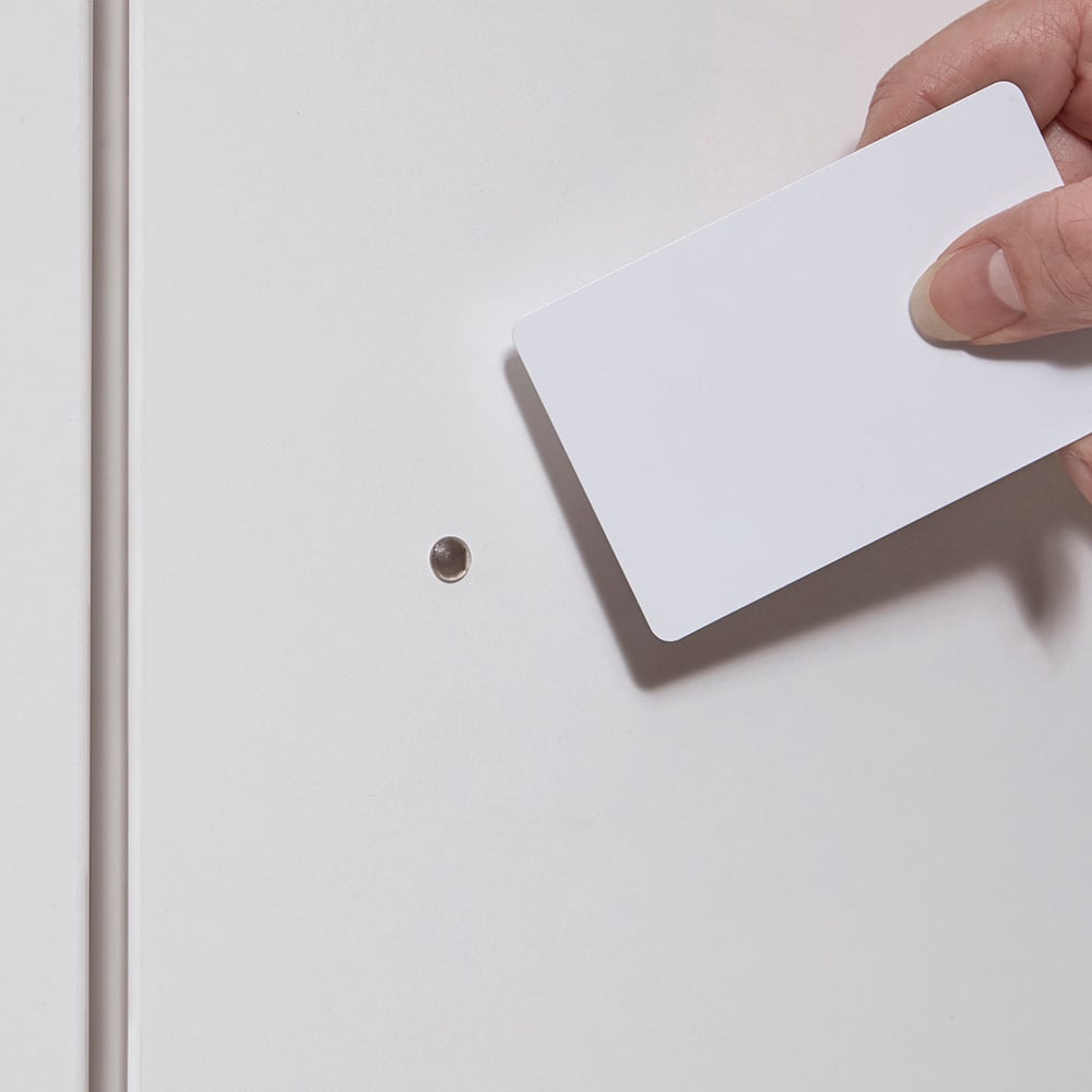 Electronic RFID lock with light point and user card.