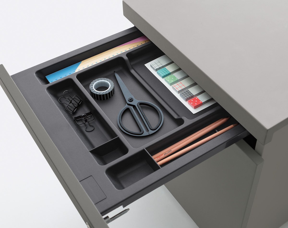 Materialauszug mit Selbsteinzug und Dämpfung