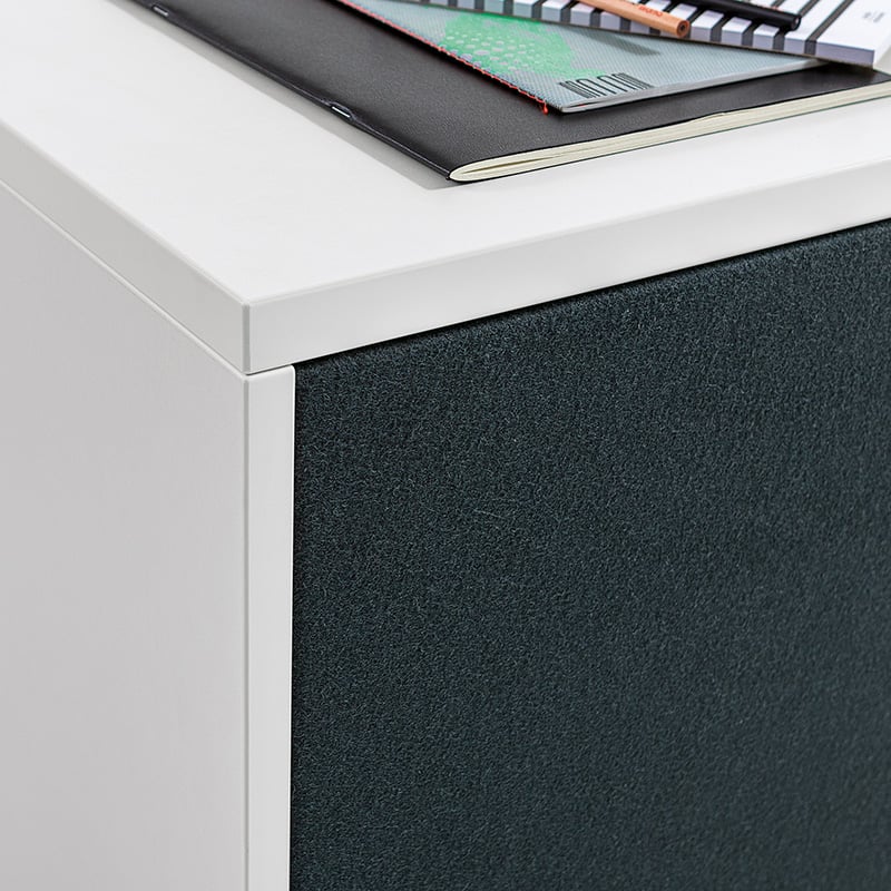 Back panel optionally fabric-covered and pinnable.